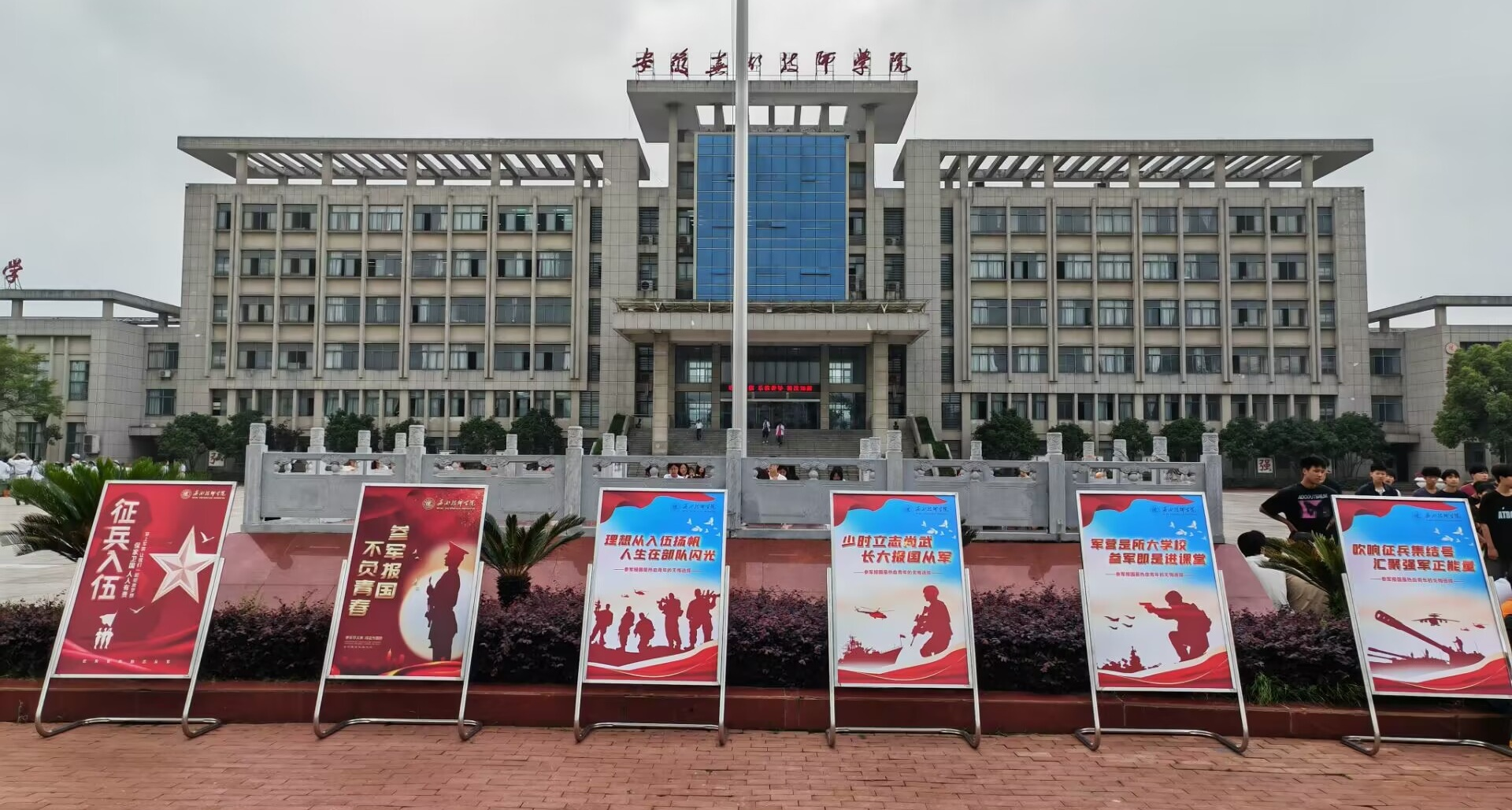 1684806834826022.png 图片2.png