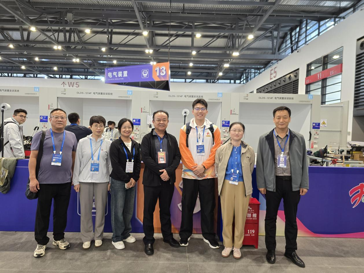 1758868640143948.png 1758868640143948.png