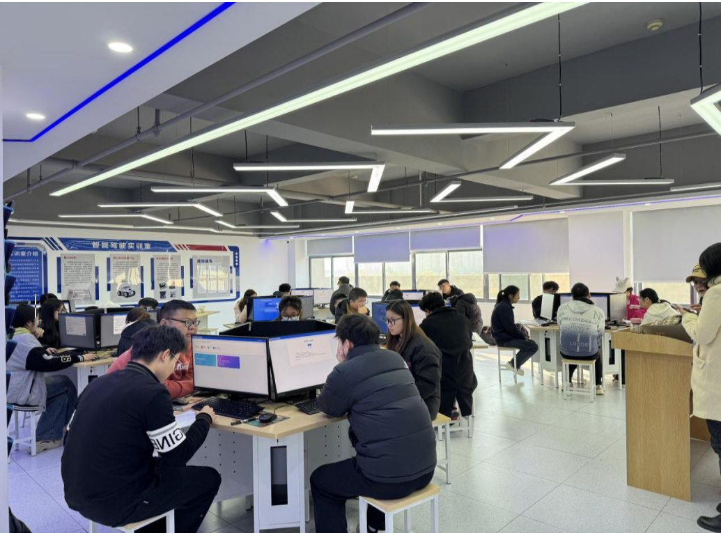 1765352858112527.png 1765352858112527.png